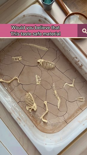 Ooo oobleck! Here’s how👇🏻 👋🏻 Hi, I’m Akilina! I’m a pediatric occupational therapist and a passionate mom devoted to early childhood development. I’m thrilled to share essential tips for a thriving journey in your child’s growth! For this Taste safe Tuesday sensory play series I want to show and tell you about oobleck. (Who in the world came up with that name?!) Oobleck is a non-Newtonian fluid made from a simple mixture of cornstarch and water. Its behavior changes depending on the amount o