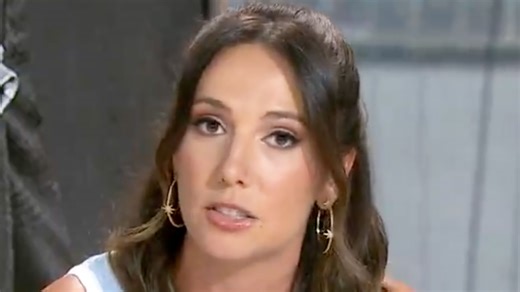 Courtney Cronin told 'you need a raise' as analyst wows with 'beautiful' outfit