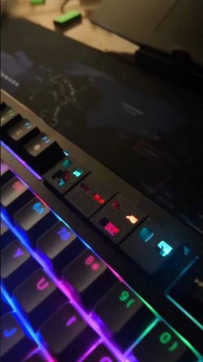 I 3D printed Minecraft Style KeyCaps for my Keyboard #3dprinting #3dprint #minecraft #keyboard