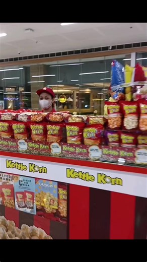 BTS: An everyday popping scene at Kettle Korn but make it a little more FUN! 😃🍿 #kettlekornph #swipe #poppinfun | Kettle Korn PH