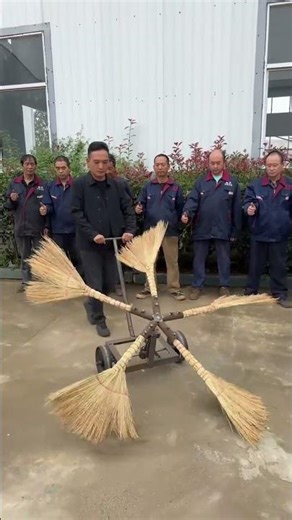 DIY Machine That Makes Street Cleaning Easy 🧹⚙️