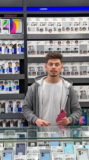 ‎Ammar Mobile & Computer - عمار موبايل و الكمبيوتر‎ on Instagram‎: "🚀 سلسلة Oppo A6 Pro حطت رحالها عند عمار موبايل، ومواصفاتها عنجد بتغرد برا السرب: ✅ شاشة AMOLED خرافية 120Hz، ألوان بتوخذ العقل وسطوع عالي جداً (1400 شمعة). ☀️📱 ✅ بطارية عملاقة 7000mAh بتنسيك إشي اسمه شاحن، ومع شحن صاروخي 80W. ⚡️🔋 ✅ متانة مش طبيعية! مقاوم للماء والغبار بمعيار IP69 (يعني حرفياً بيتحمل أصعب الظروف). 💧🛡️ ✅ معالجات قوية (زي Dimensity 7300 لنسخة الـ 5G) مع نظام تبريد (VC) عشان يضل الجهاز ثلج مع الألعاب والضغط. 🎮