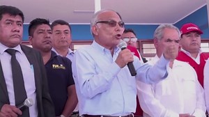 Peru indigenous group frees dozens of tourists held in oil spill protest