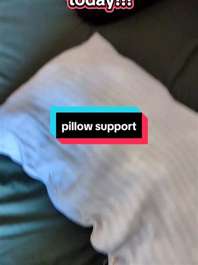 I didn’t realise how bad my pillow was until I tried this one 😭 The memory foam shapes to your head and neck, feels supportive but not rock hard, and stays cool all night thanks to the bamboo cover. Perfect if you: • wake up with neck/shoulder pain • toss & turn • overheat at night It’s on flash sale right now, so I grabbed one before the price goes back up 👀 Worth every penny for better sleep. #pillow #sleepbetter #comfort #sale
