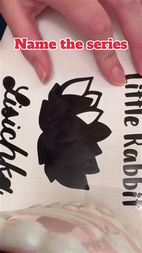 Here’s your hint: ❤️💜🧡💙💛🩷 #killianslittlerabbit #jeremyslisichka #lotusflower #darkromance #guessthebook