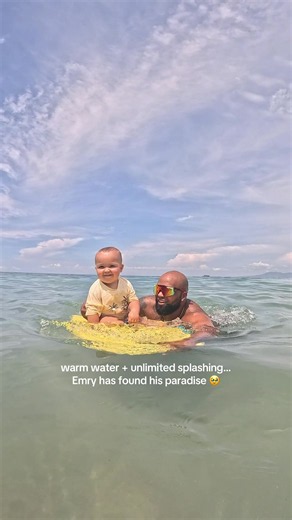 Baby discovers warm ocean bath in Mexico