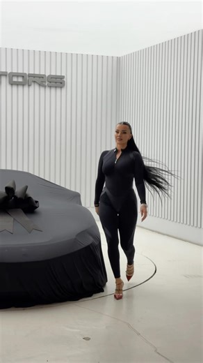 QUEENOFSUPERCARRENTAL new arrival #ferrari SF 90 , FIRE HORSE #dubai #suoercars #fyp #bts #fashion