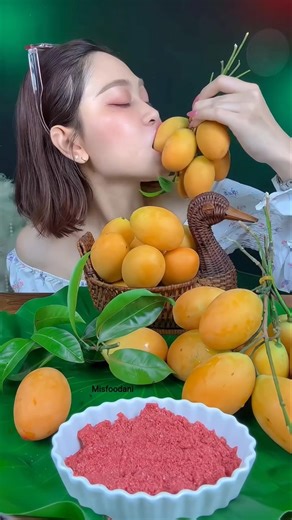 ASMR 20 MANGO Eating Challenge Video