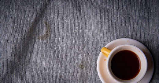 Comment enlever une tache de café sur une nappe ?