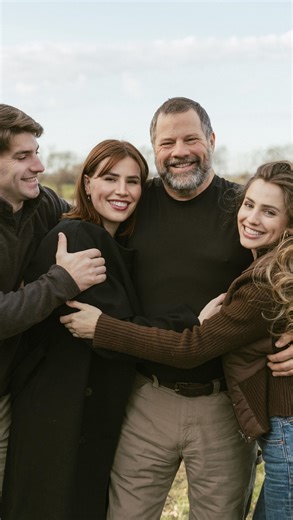 Brooke Epps on Instagram: "Shall we try are you smarter than a 5th grader next? Luna made it easy once again to start up game night, no matter where we are! We didn’t have to own every game in our closet, instead 50+ games are all in one app! @amazonluna #ad"