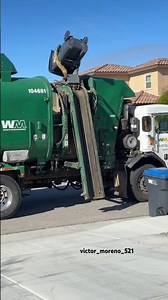 104681 with a new grey plate arms! #wastemanagement #garbagetruck