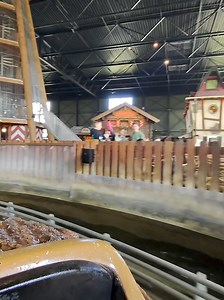 The log flume review #themepark | Rightguys Reviews EXTRA