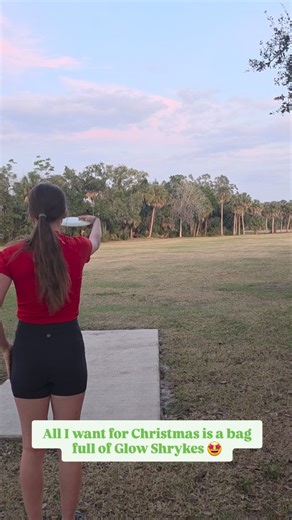 Kat on Instagram: "Innova plz sponsor me 🙏😂 . . . #goals #discgolfgirls #womenwhocrush #innovadiscs #discgolf"