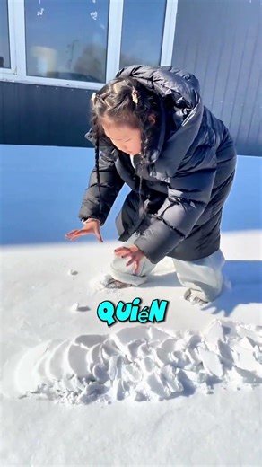 Encontré un Alien Congelado en un Túnel Peligroso | Casa de Supervivencia Paso a Paso