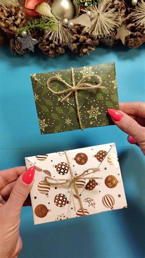 I made this Christmas cash envelope in seconds using designer paper, and I love how elegant it turned out. It’s quick, budget-friendly, and perfect when you want to give money but still add a personal touch. Handmade doesn’t have to be complicated — sometimes simple is best. 🎄 Let me know what you think! #ChristmasIdeas #HandmadeChristmas #MoneyGift #DIYGifts #ChristmasEnvelope #CraftIdeas #SimpleDIY | Made By Hand