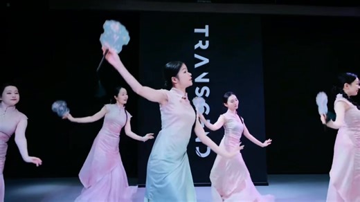 🌸 TÔ CÔNG ĐÊ 🌸 Lớp múa đặc biệt mang đầy sự uyển chuyển, dịu dàng của thầy giáo Trung Hiếu trong tháng 1 này hứa hẹn sẽ mang tới 1 siêu phẩm cuối năm vô cùng đặc sắc cho tất cả học viên của MS. Hãy đến MS Studio gặp thầy Trung Hiếu dễ thương và mang về cho mình 1 chiếc video thành quả xinh đẹp nhé ❤️❤️ 💚• 𝗟𝗜̣𝗖𝗛 𝗛𝗢̣𝗖 ⌚️ | Thứ 2&6 (18:00 - 20:00)/ 𝗞𝗵𝗮𝗶 𝗴𝗶𝗮̉𝗻𝗴 𝟭𝟮/𝟭✔️ ⏳ | Thời lượng: 04 buổi 🏯 | Tầng 7, số 11b ngõ 41 Thái Hà, Đống Đa, HN 👉Inbox MS để được tư vấn cụ thể nhé 🫰