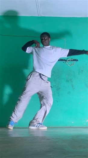 Iffy by Chris Brown dance #trendingdance #trendingshorts