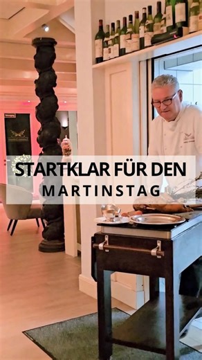 Landhaus Scherrer Hamburg on Instagram: "🍂 Martinsgans essen – Tradition genießen! 🍷🍂 ⭐ 11.11.2025 & Startklar für den Martinstag Das Team des Landhaus Scherrer ist startklar und freut sich darauf, für euch die Martinsgänse zuzubereiten und euch eine genussvolle, schöne Zeit zu ermöglichen. 🤩 ⭐Martinstag - Bio-Gänse vor Ort: Für Zuhause - Abholer und Lieferungen ⭐ https://shop.landhausscherrer.de/ ⭐ TIPP: Die krosse Bio-Gans ist im November und Dezember ein Klassiker, der im Hause Scherrer "