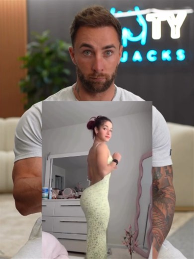 Are these glutes natural? #glutes #reactionvideo #coach #glutegoals #glutegrowth