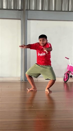 Sekilas belajar tari jauk manis #balinesedance #dance #jaukmanis