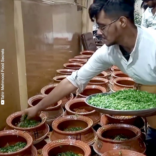 10M views · 39K reactions | Biryani slowly cooked in a claypot has an irresistible flavor  Credit: Tahir Mehmood Food Secrets - youtube.com/channel/UC5-KB0McWDbWYjnClf-SVRA | Taste Life | Facebook