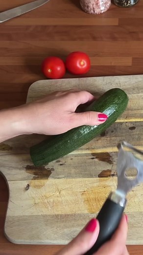 How to make ZUCCHINI EGG CUPS - one of my recipes in my new program. Check out the link in the comments #fitnessmotivation #food #foodie #healthyfood #fitness | Go with JO Fitness