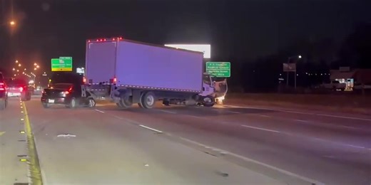 Crash on I-10 near Essen Ln. causes lane closures, traffic backups in EBR