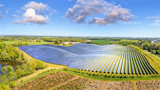 The clean fuel that could change global shipping