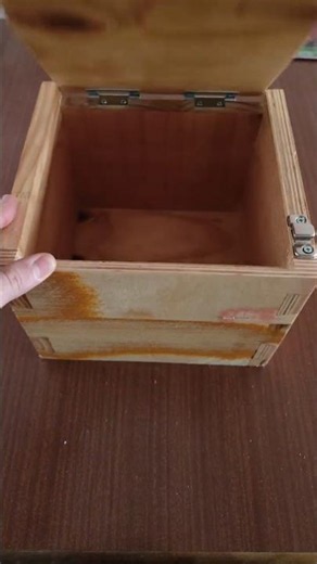 Building a Dovetail Box from Reclaimed Wood — Start to Finish