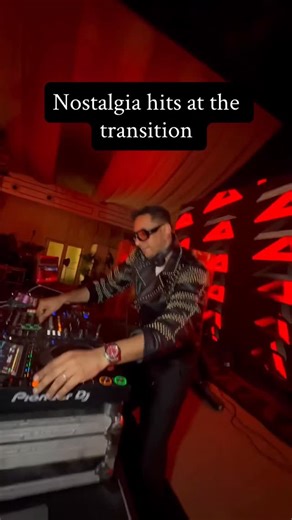 Groovedevv on Instagram: "90’s wedding gang your attendance in the comments 🙌🙌"