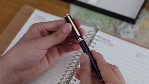 BEILUNER Black Fountain Pen,Stunning Luxury Pen,24K Gilded Nib(Fine),Gorgeous 24K Gold Finish,German Schneider Ink Converter,Trustworthy Pen Gift for Men&Women