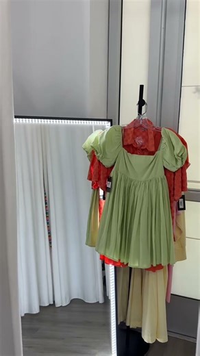 campuscolorsboutique is the CUTEST boutique in Saint Petersburg, Florida🌸🛍️ the perfect place to