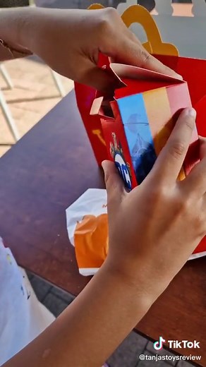 Unboxing another DC League of Super-Pets from Happy Meal McDonald's 🍟🍔 #toy #unboxingtoys #kidsinfluencer #mcdonalds #happymeal #fastfoodtoys #mcdonaldsdcleagueofsuperpets #dcleagueofsuperpets #dc #superpets #pets #toy #unboxingtoys #plush #plushie #plushsuperhero #superhero #superman #batman #flash #merton #wonderwoman #hamburger #frenchfries #fastfood
