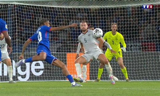 France - Islande : voir la belle frappe de Bradley Barcola - Matchs internationaux de préparation | TF1+