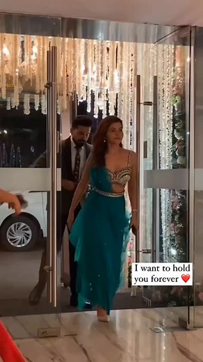 Some songs will always be timeless—*Tere Bin Nahin Lagda* by Rahat Fateh Ali Khan is proof.** 🎶✨ @officialrfakworld @kavyalimaye17 @ajaysahaab @budapestsymphonyorchestra @parasnathflute @santoshmulekarmusic @gurudhanoa @picture.post.studio @_sushil_vishwakarma @sufiscore #TereBinNahinLagda #RahatFatehAliKhan #NusratFatehAliKhan #KavyaLimaye #AjaySahaab #Sufiscore #TrendingReels #ViralSong | Rubina 🥀