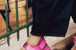 Ugg's 'sandals of the summer' are so comfy they're like 'walking on clouds' - Netmums