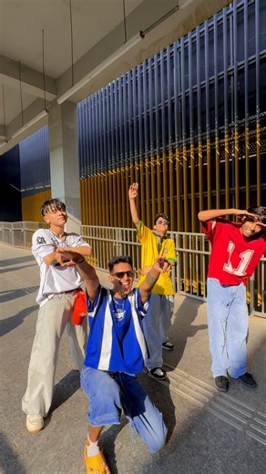 J Yashaswi on Instagram: "Aur Bhai Algorithm Kya Haal Hai? 👀 Vibin’ w the coolest kids on the block @akashraii__ @arnavtalukdar_official @_manish_sonkar Show your Love 🔥‼️ #baawe #raftaar #badshah #hiphop #dance #choreography #explore #reelsinstagram #foryou #mumbai #metro #jordanyashazwi #desihiphop #dhh"