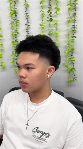 Master the Blowout Taper Haircut with 12 Guard Buzz