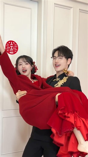 The bride only took the gold. #wedding #shortvideo