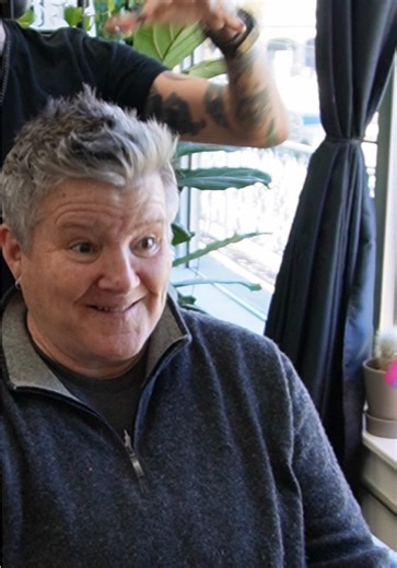 Transforming Haircuts: From Polished to Messy