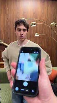 Vad har han på mobilen egentligen??!?