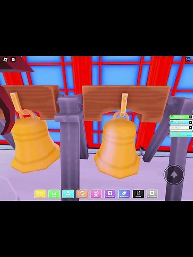 Showing what the winter bell does in my restaurant! #short #roblox #myrestaurant