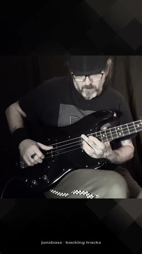 Jazzy Bass Chords 𝄢 'Take Five' Dave Brubeck (kinda!) #bass