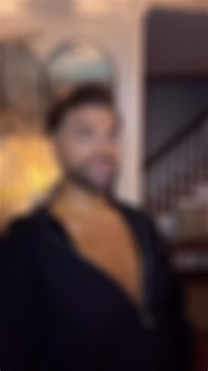 🔱Warrior Goddess🔱 • Happy Halloween 2025!! • Dripping in gold and read for battle. The trident represents power & authority, strength & control. The three prongs represent the ability to pierce, command and balance. It’s also seen as a weapon of protection and retribution, symbolizing both creation and destruction. • Hair - @dragbychariel Headress - me makeup - me Bodysuit - me Skirt & cape - @thatbutchqueen Armor - Xenarra from Etsy Jewelry - David Wallace (Wally) @wal2dav | Jeremy Clark