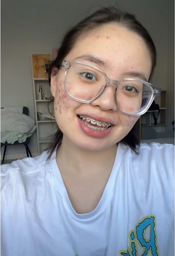 Colorful Graphic T-Shirt Fashion Video