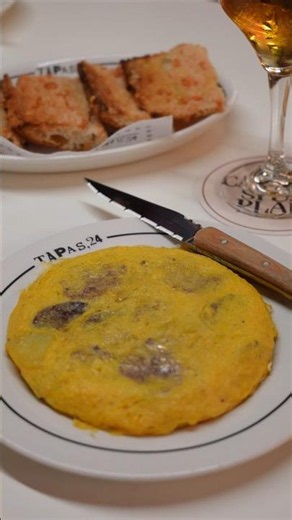 La tortilla de butifarras de Tapas 24 Barcelona