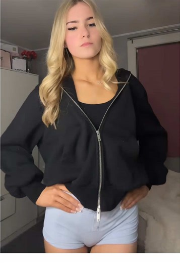 Exploring Chav Culture: A Look at Blondies