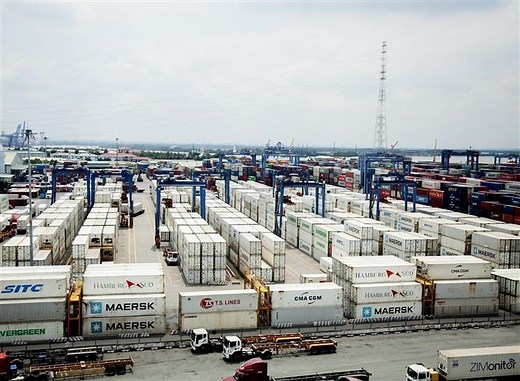 SEAPORTS STRIVE TO KEEP UP WITH GLOBAL GREEN TREND
