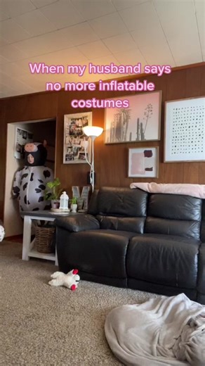 Fun Inflatable Cow Costume: The Ultimate Costume for Laughter!