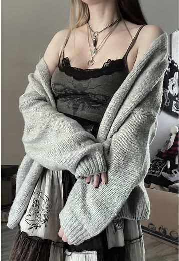 Cozy Goth Hippie Bug Witch Outfit Ideas